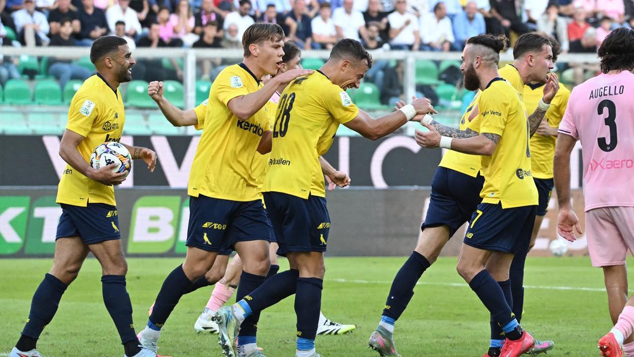 Il Modena pareggia a Palermo