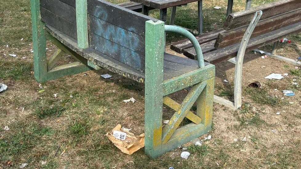 Tresigallo, vandalismi a teatro e al parco: «La questione avrà strascichi»