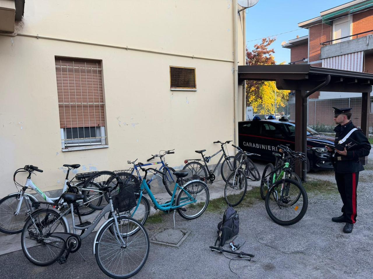 Cadelbosco, trovate nove biciclette rubate: ecco come fare per andare a vedere se c’è la propria