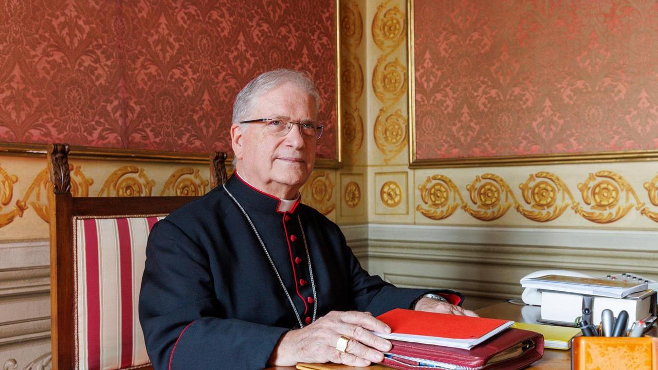 Il vescovo delle Diocesi di Pistoia e di Pescia monsignor Fausto Tardelli (foto Nucci)