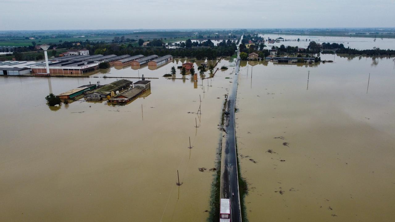 Un anno fa l’alluvione: il giorno in cui anche il Reggiano si risvegliò sott’acqua