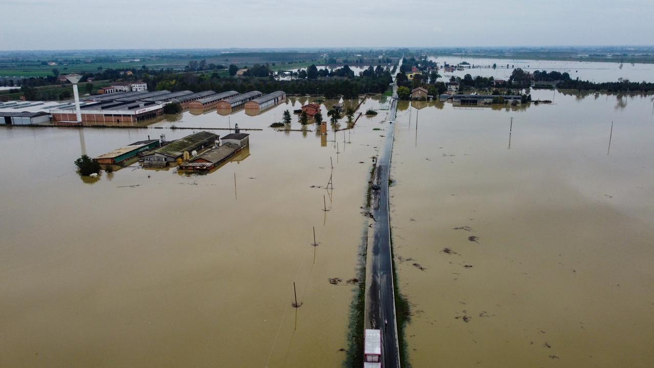 Un anno fa l’alluvione: il giorno in cui anche il Reggiano si risvegliò sott’acqua