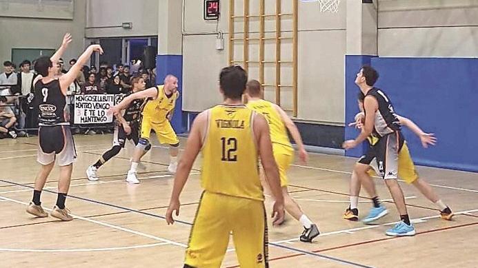 Il primo derby va alla Roadhouse Vignola: piegata Mo.Ba. Attimi di paura per Mengozzi