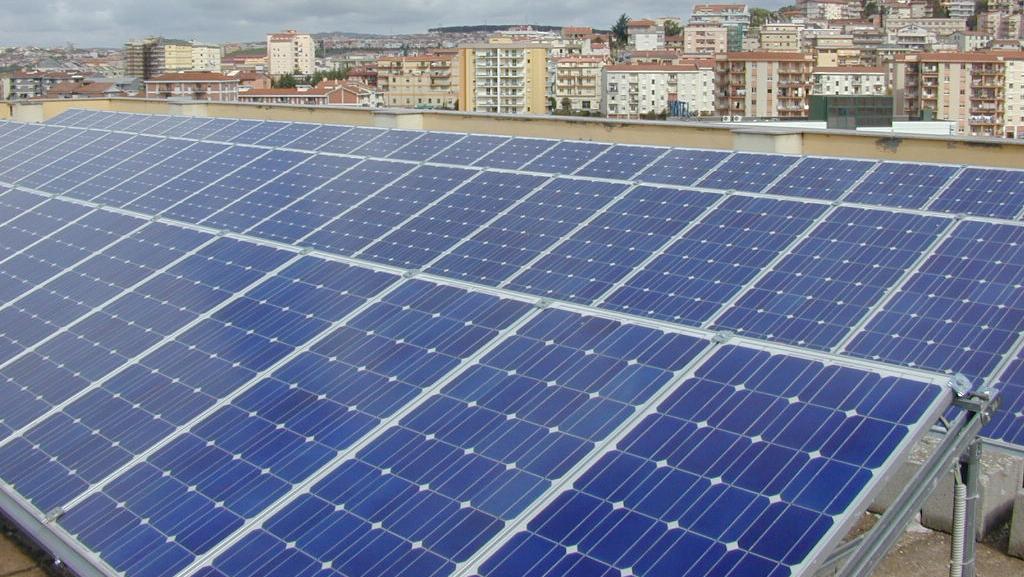 Rinnovabili, il Comune scommette sulla comunità energetica: cos’è e che vantaggi porta