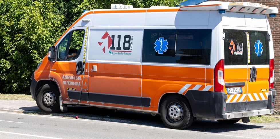 Portomaggiore, azzannata al volto da un cane durante una lite