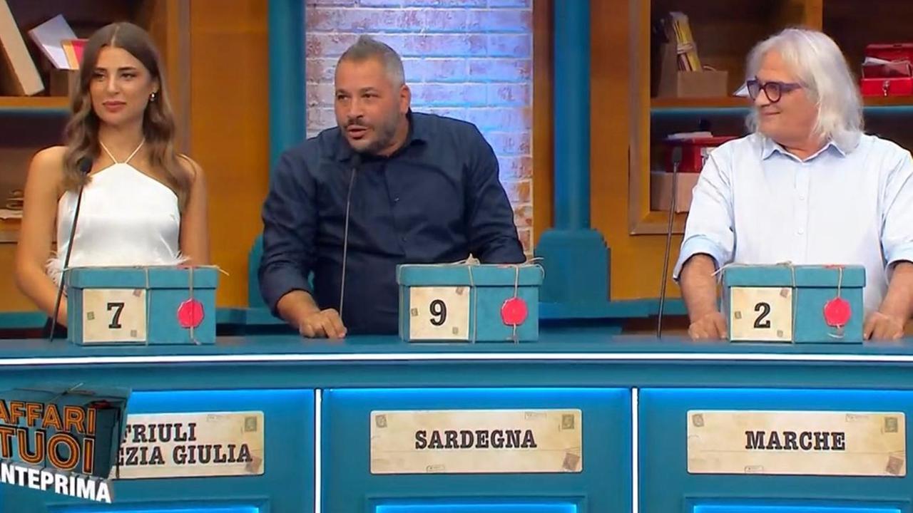 Affari Tuoi, chi è il nuovo concorrente per la Sardegna