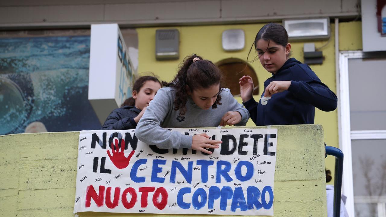 Chiuso il Centro Nuoto Copparo, la comunicazione arrivata via Pec