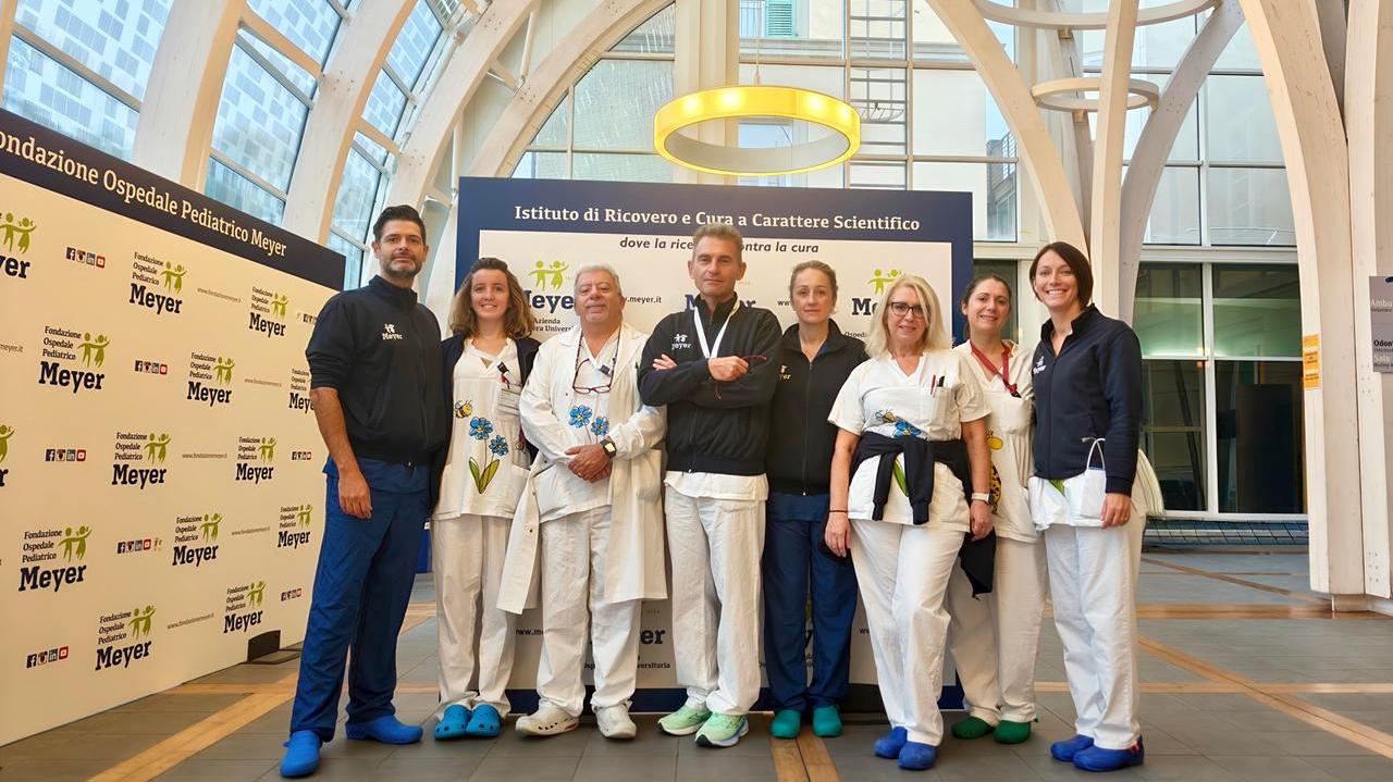 Il team di medici del Meyer che ha operato la neonata