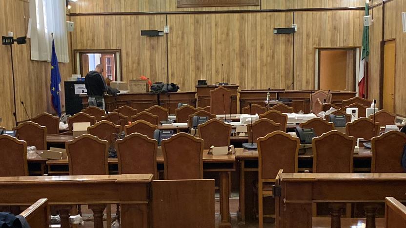 Lagosanto, sorpreso con munizioni e polvere da sparo: carabiniere a processo