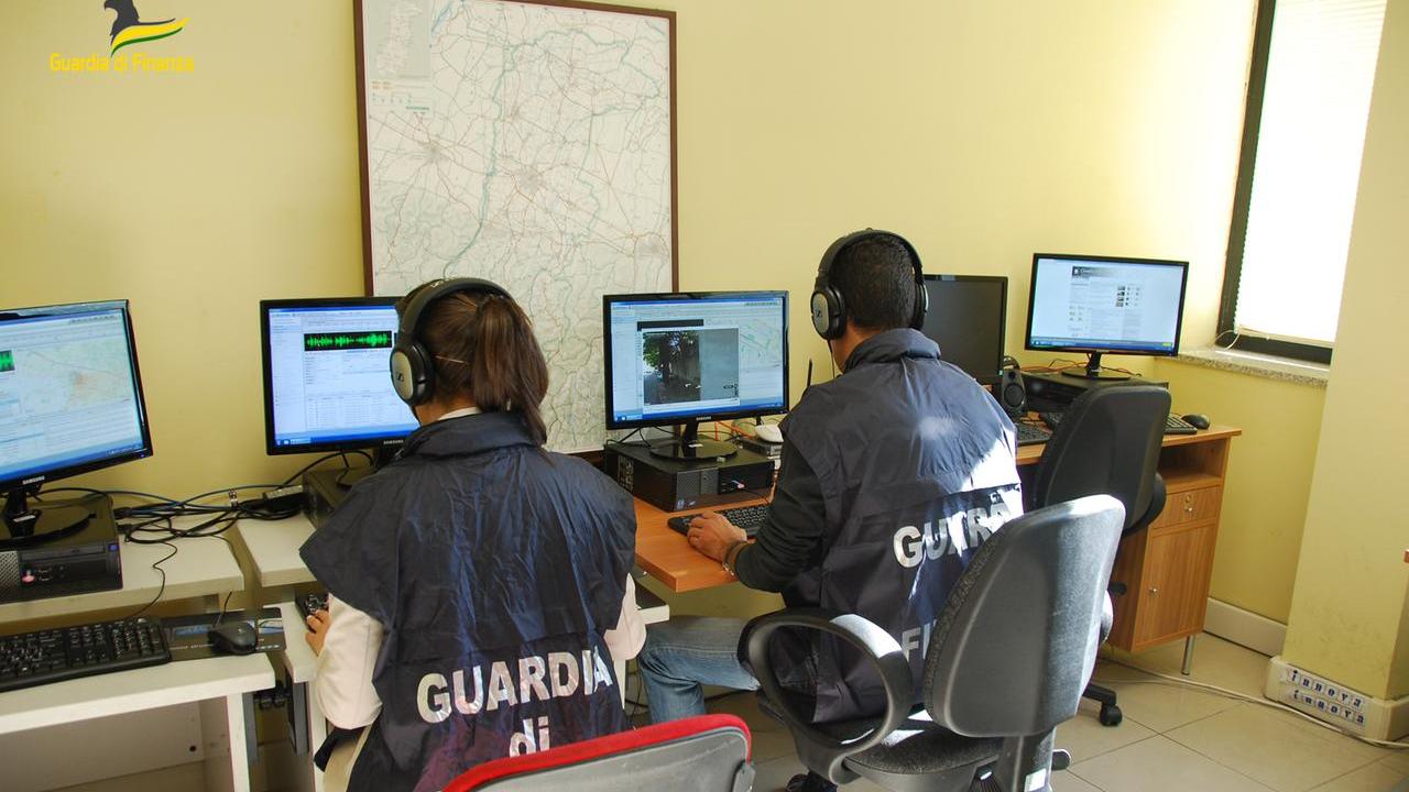 Controlli della Finanza di Modena (foto di archivio)