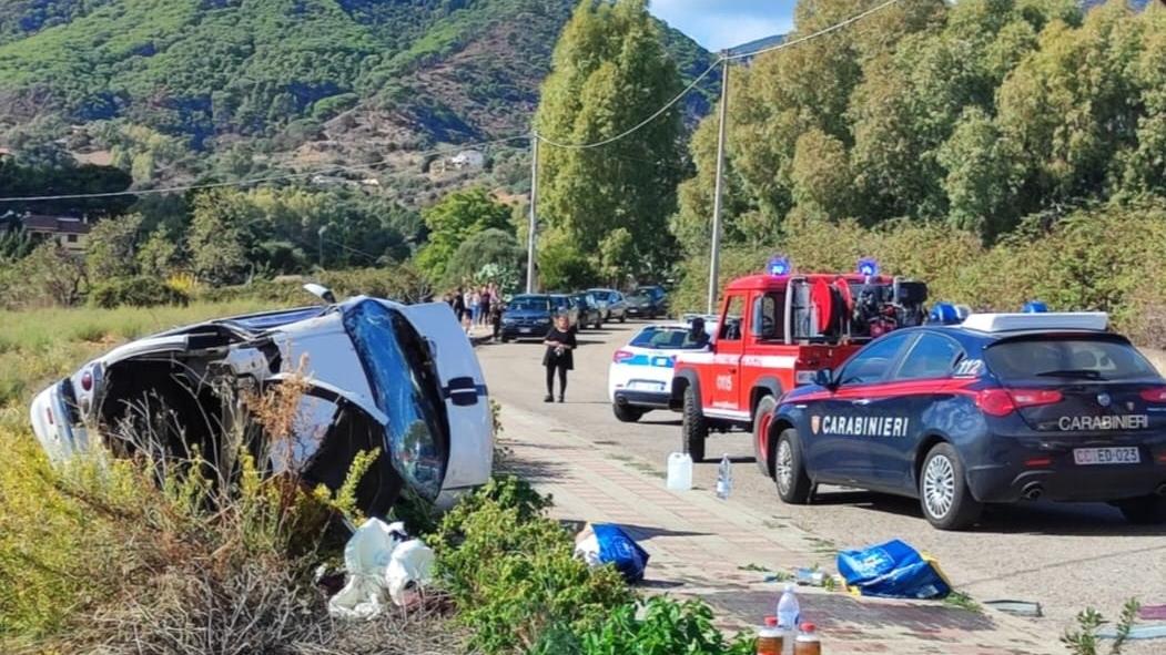 Auto si ribalta: grave una bimba di 18 mesi