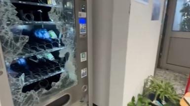 Uno dei danni provocati all'Itis Meucci