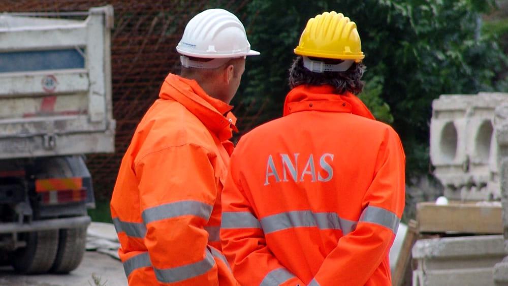 Mezzo in avaria, la Statale 131 bis chiusa in entrambe le direzioni