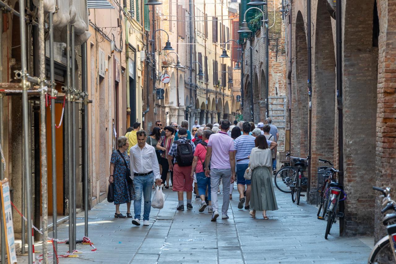 Ferrara, arriva il bando “Affittami” per il commercio in centro storico