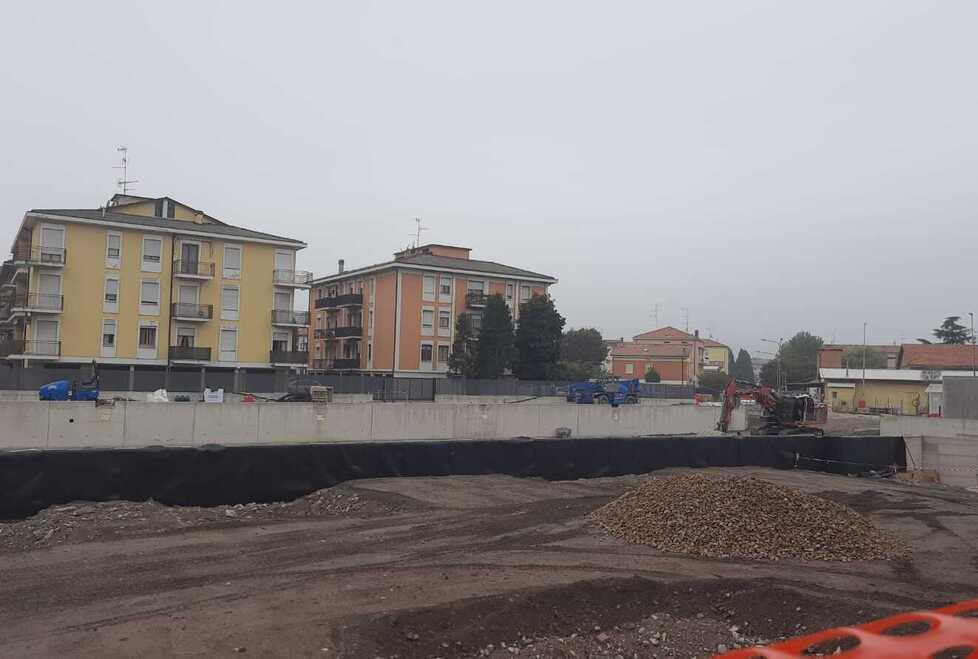 
	Il cantiere del parcheggio multipiano

