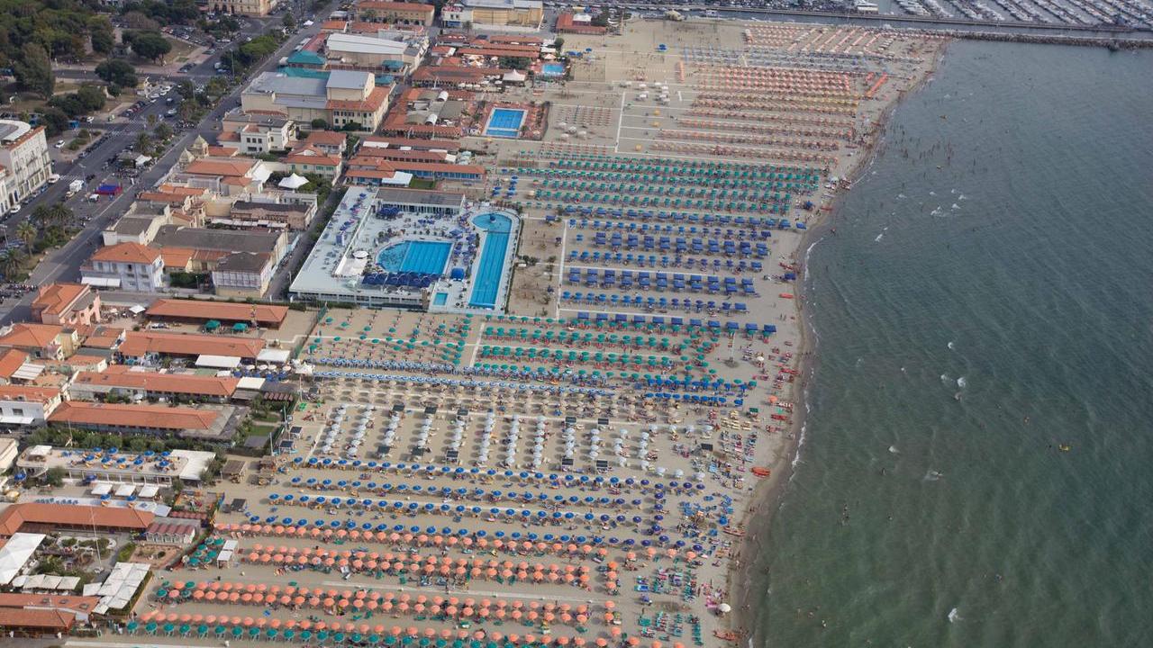 Balneari, le reazioni in Versilia dopo la sentenza choc: «Le nostre imprese meritano un indennizzo e vi spiego perché»