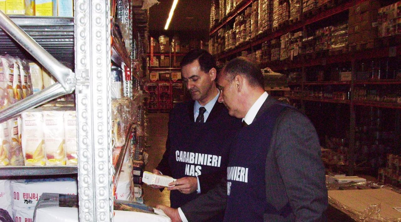 Prodotti da supermercato in una cooperativa agricola a chilometro 0: sequestrati 400 chili di alimenti