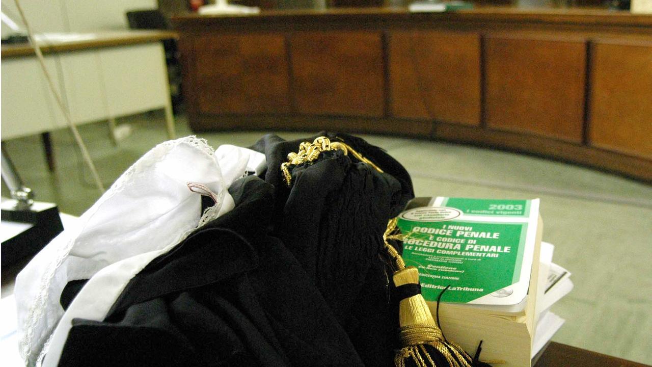 Avrebbero chiesto 170mila euro di interessi a un imprenditore: la Procura chiede 7 e 6 anni di carcere