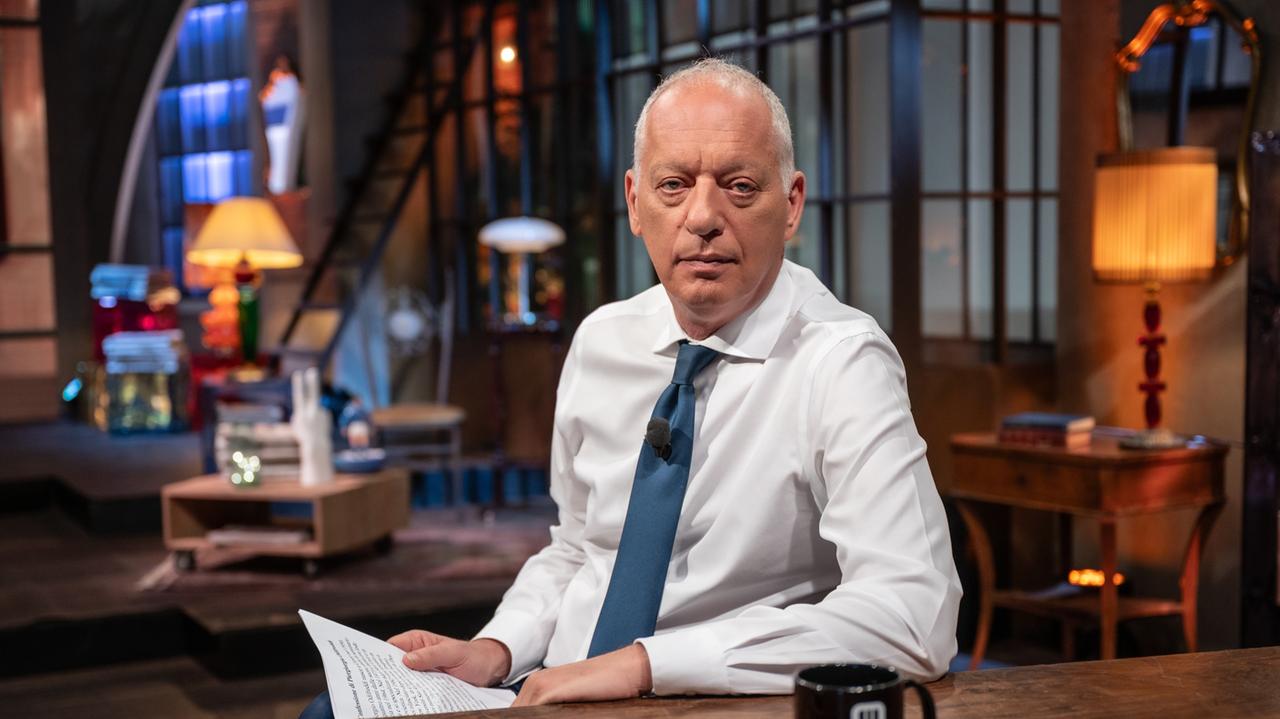 Peter Gomez: «Sandra Milo mi fece piangere, deluso da Valentina Nappi, ora sogno Dell’Utri»