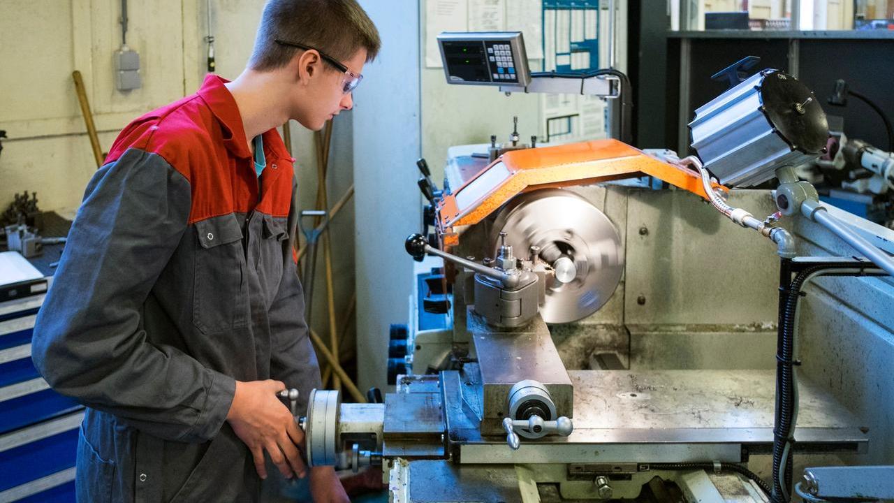 Reggio Emilia, calano ancora le imprese: in due anni perse oltre 1.600 attività