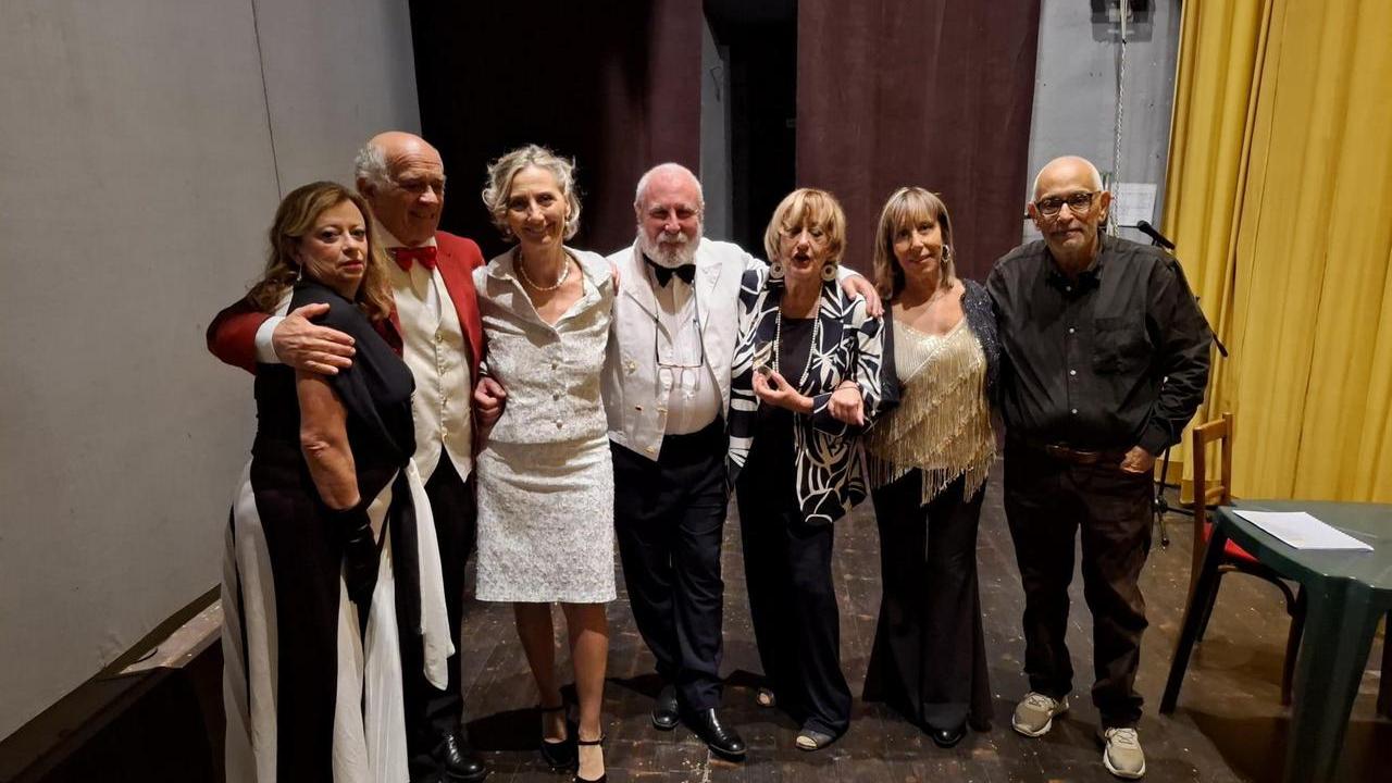 Ricominciamo ridendo, sul palco di Livorno l’umorismo fa spettacolo