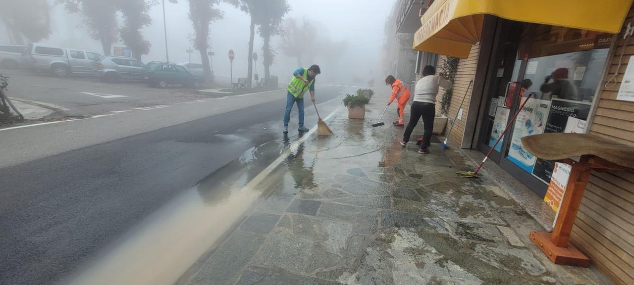 
	Via Roma allagata

