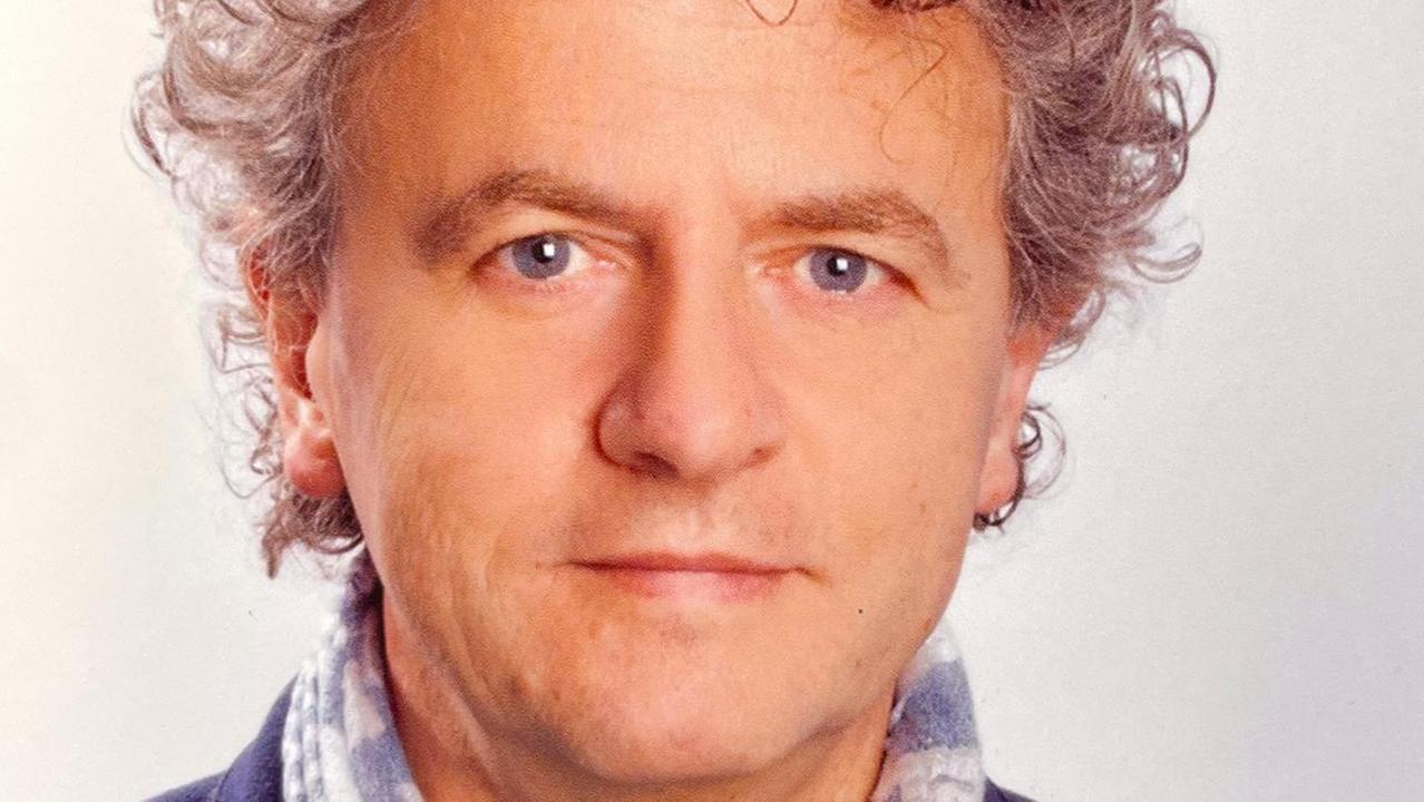 Il direttore di Oculistica al San Luca, Paolo Chelini