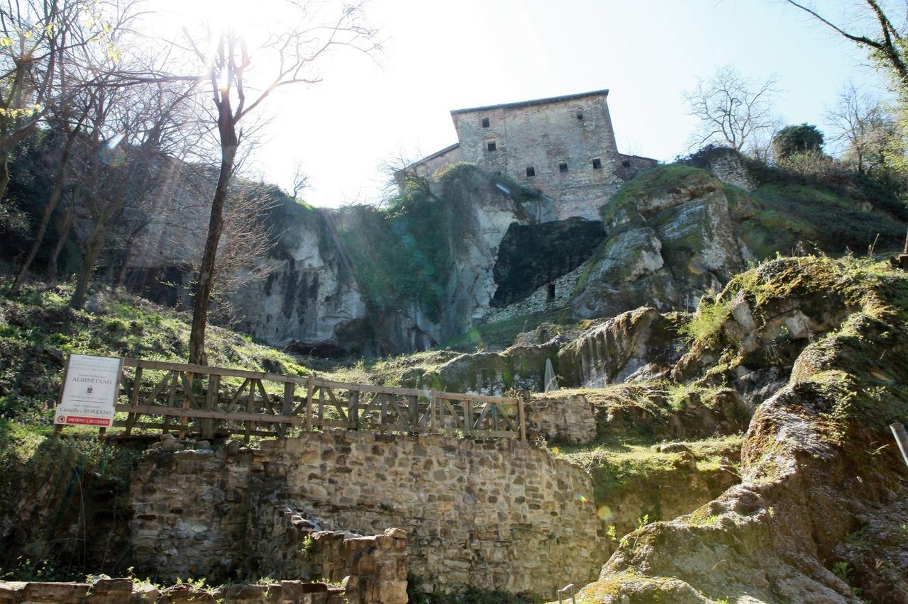 Il Comune di Albinea compra il castello di Borzano: operazione da 400mila euro per un luogo simbolo