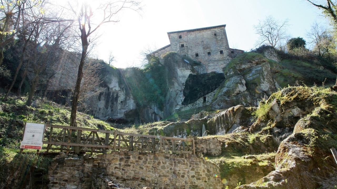 Il Comune di Albinea compra il castello di Borzano: operazione da 400mila euro per un luogo simbolo