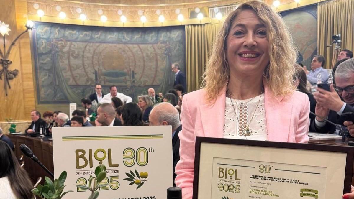 Antonella Orrù insegna l’extravergine, prima docente sarda dei sommelier