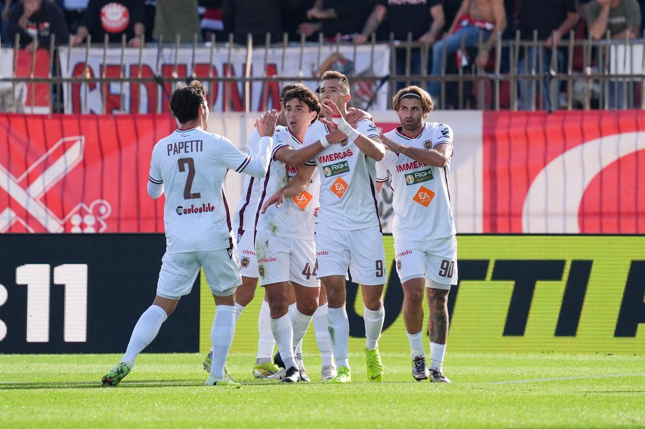 La Reggiana subisce tre reti e cade a Monza, rivivi il nostro live