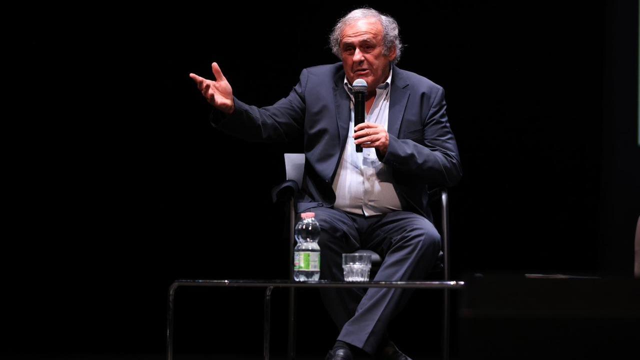 Michel Platini al teatro Carani di Sassuolo