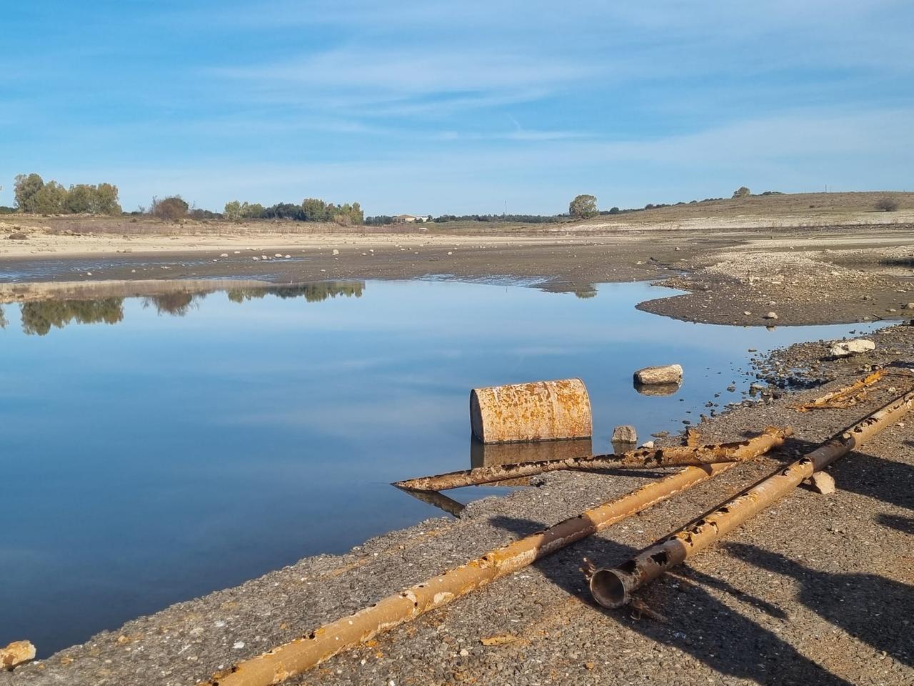 Allarme siccità nel Nord Ovest della Sardegna, acqua razionata da Sassari a Bosa – La mappa delle restrizioni