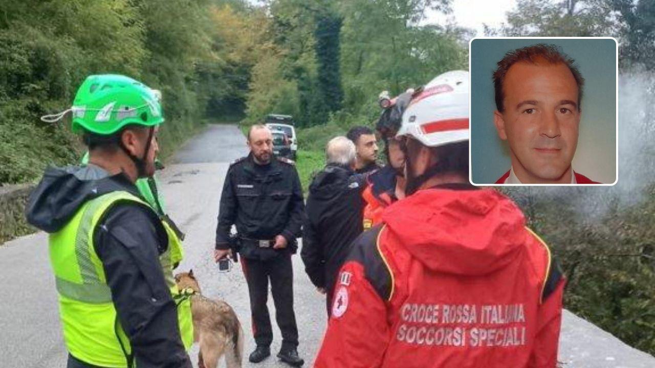 Il personale di soccorso impegnato nelle ricerche (foto d'archivio), in alto la vittima Fabrizio Gonnella