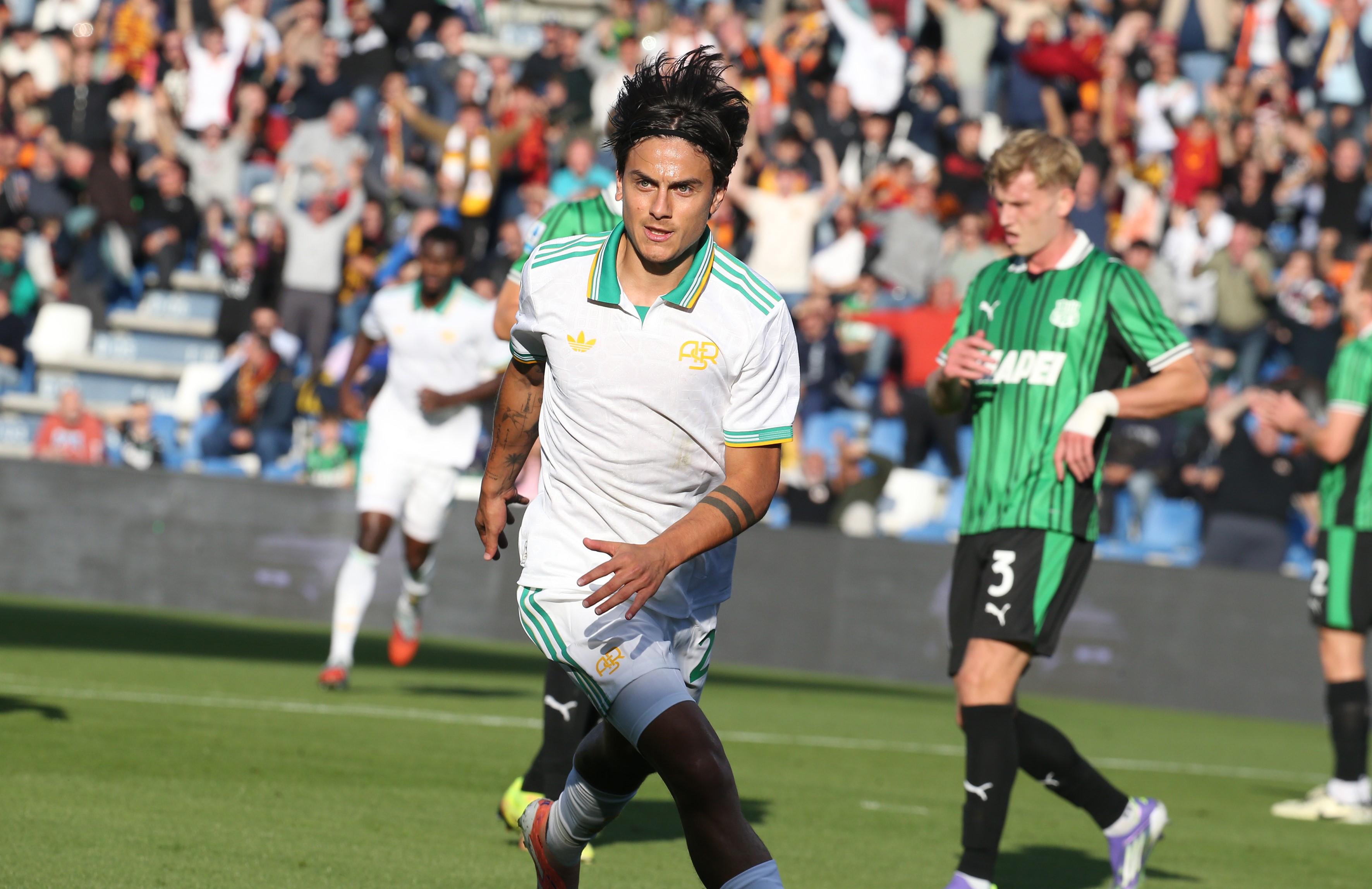 Dybala esulta dopo il gol vittoria