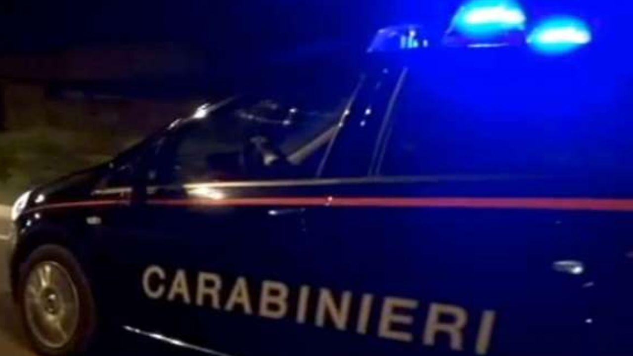 Il 22enne era inseguito dai carabinieri