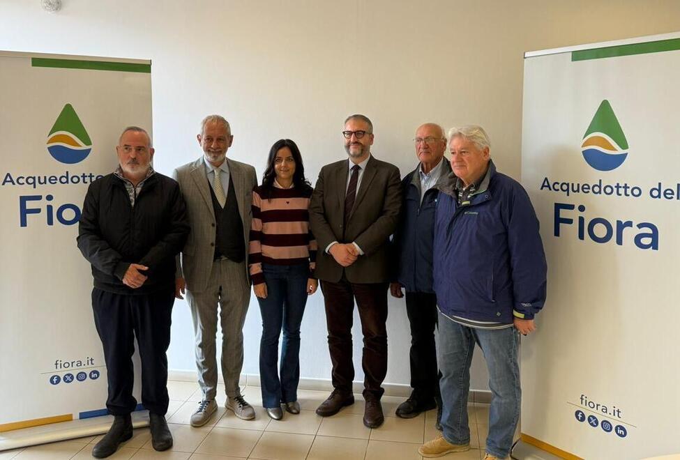 
	La presentazione dell&rsquo;operazione di sostituzione del logo di Acque

