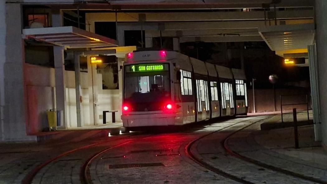Cagliari, riparte la metro ferma da quasi tre anni