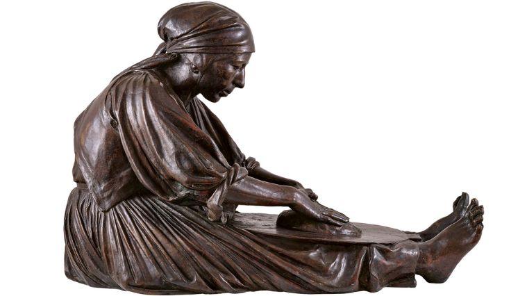 
	"Il pane", 1907, bronzo di Francesco Ciusa, 68,8 x 105 x 49 cm, Nuoro, Spazio Ilisso

