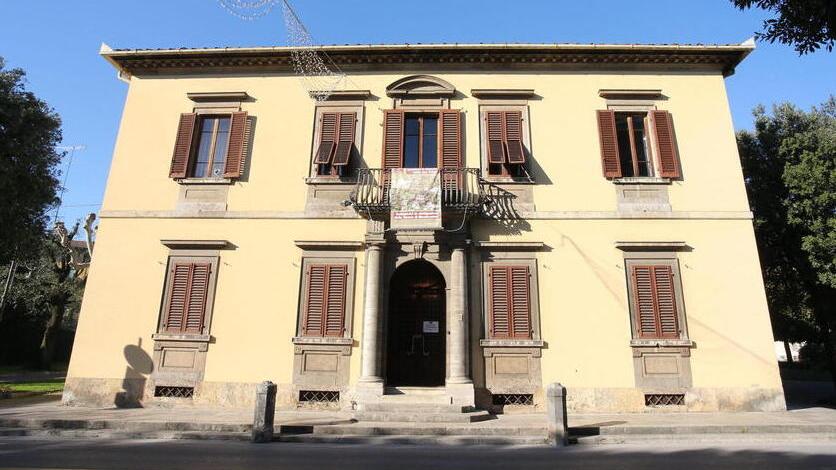 In consiglio i dubbi sui lavori in corso alla Palazzina Regia di Montecatini