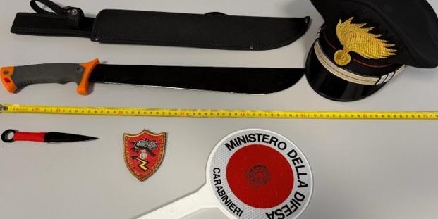 Livorno, negoziante minacciato col machete: «Ha detto che mi avrebbe ucciso»<br type="_moz" />
