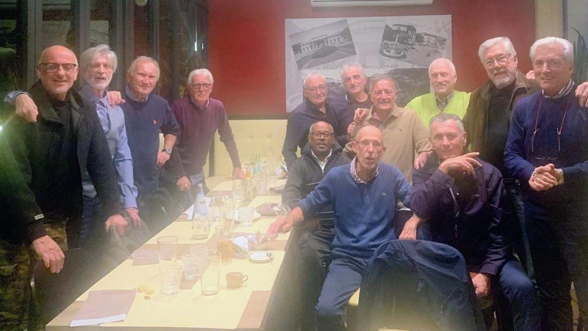 Il ritrovo delle vecchie glorie del calcio in Valdinievole. Tra sfide epiche, amicizie e ricordi di una vita