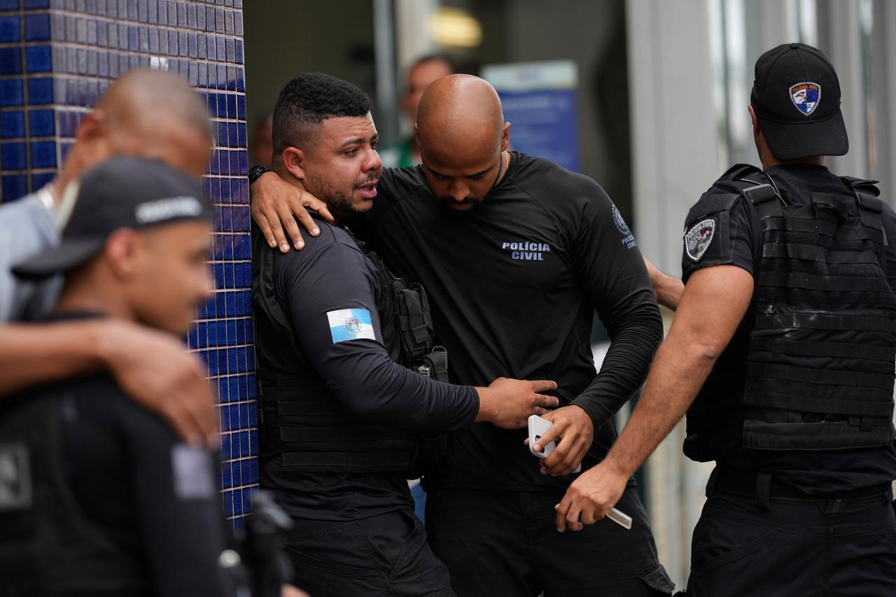 Rio de Janeiro, maxi blitz anti-narcos: 64 morti e oltre 2.500 agenti in azione