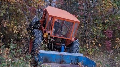 Muore a 86 anni schiacciato dal trattore