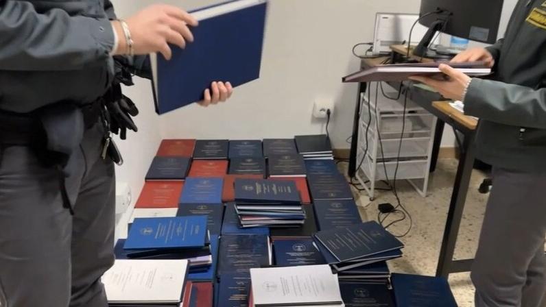 Il blitz delle Fiamme gialle