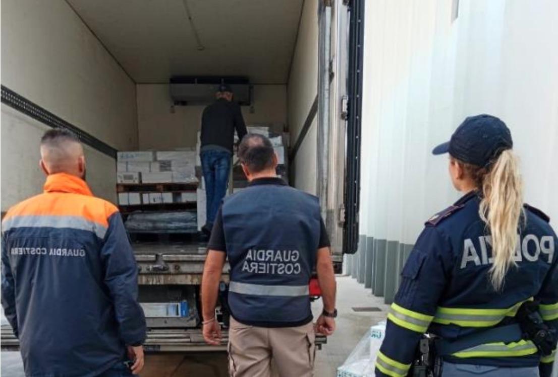 Olbia, 400 chili di pesce non tracciato: scatta il sequestro