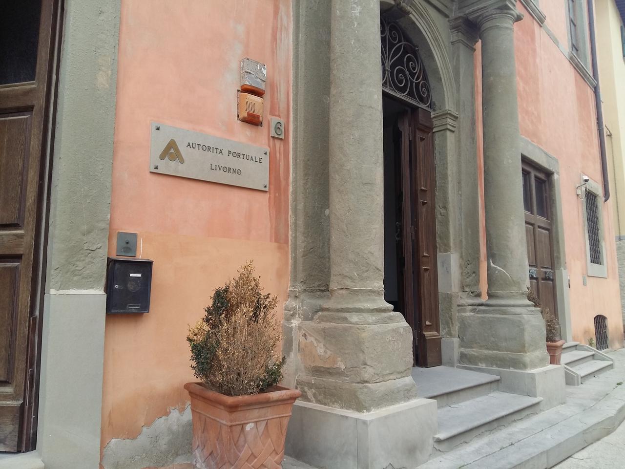 
	Palazzo Rosciano

