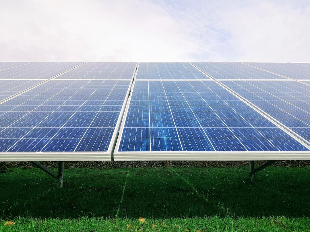 Fotovoltaico, truffa da 80 milioni. La Finanza: coinvolti 6mila clienti (anche in Toscana) – Il sito sequestrato