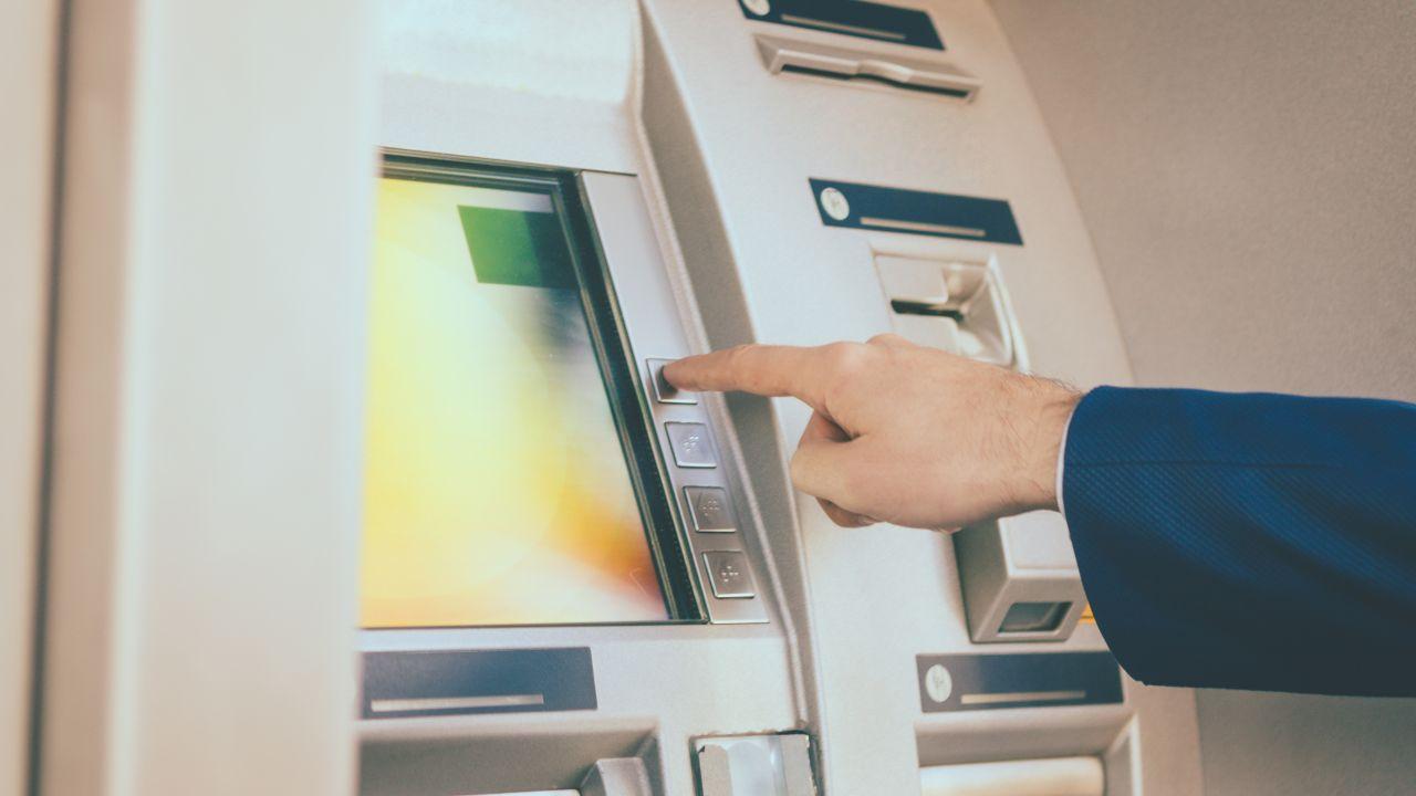 
	Banche in fuga da Massa e Carrara

