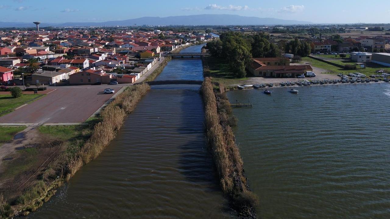 Tragedia sfiorata: donna cade nel fiume di notte, difficilissimo soccorso